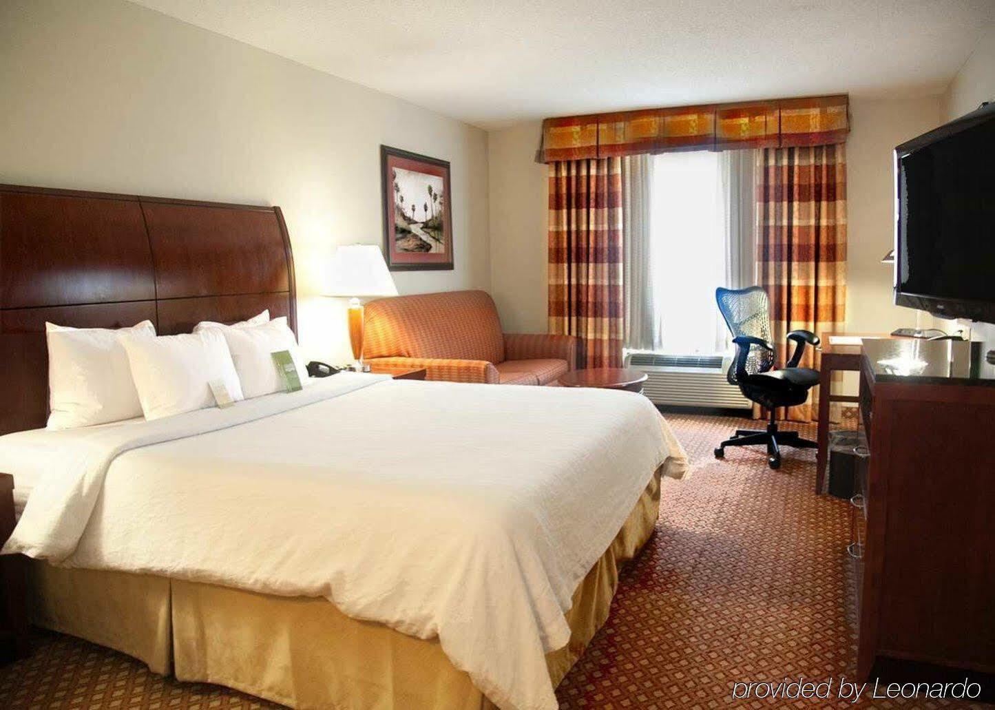 Hilton Garden Inn Savannah Midtown Экстерьер фото